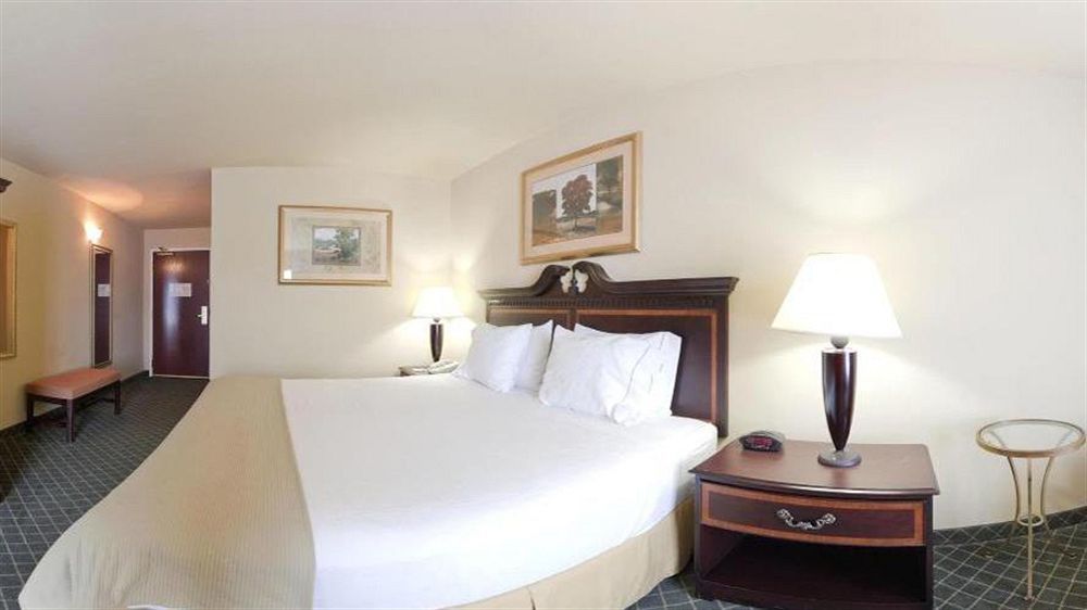 Holiday Inn Express Hotel & Suites West Monroe By Ihg Екстериор снимка